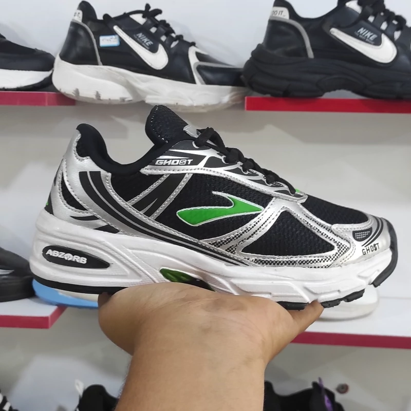 کفش اسپرت بورکس مشکی سبز،زیره پیو،بالاترین کیفیت ،پایین ترین قیمت در سراسر ایران.